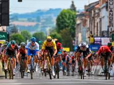 En jaune, Christophe Laporte s’adjuge la 3e étape du Dauphiné, Bennett et Groenewegen déclassés