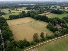 Tijdelijk wijkje op oud voetbalveld: Oss wil 72 huisjes voor spoedzoekers neerzetten in de Ruwaard