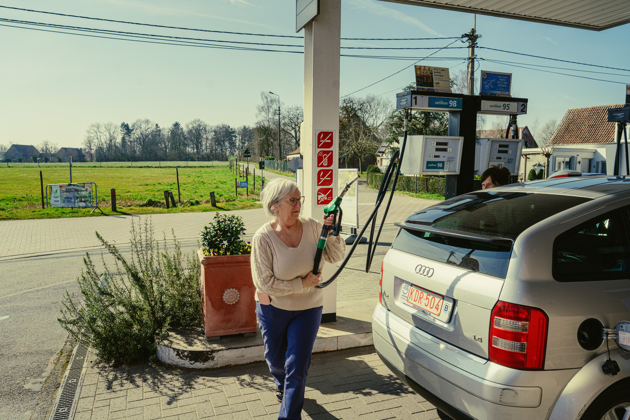 ‘Je krijgt geen cent meer voor die dieselwagen’, waarschuwt autospecialist Joost Bolle. Beeld Wouter Van Vooren