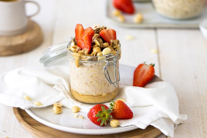 Overnight oats met hazelnootpasta.