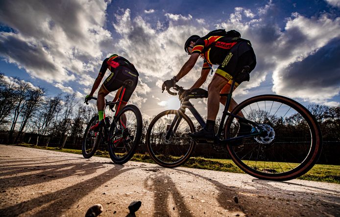 De Ronde van de Achterhoek voert dit jaar over twintig gravelstroken in het Gelderse buitengebied.
