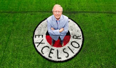 Simon Kelder bondsridder van KNVB