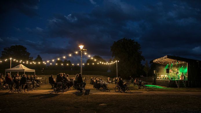 Ook vorig jaar waren er coronaproof optredens bij Palethe