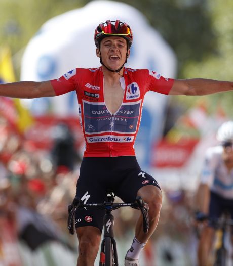 ‘Ook zijn voetbaljaren zijn nuttig geweest voor aanstaand Vuelta-winnaar Remco Evenepoel’