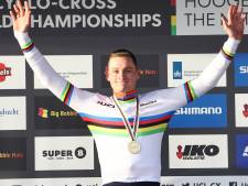 Mathieu van der Poel dolgelukkig na vijfde wereldtitel: ‘Ik voelde dat ik onderweg de sterkste was’