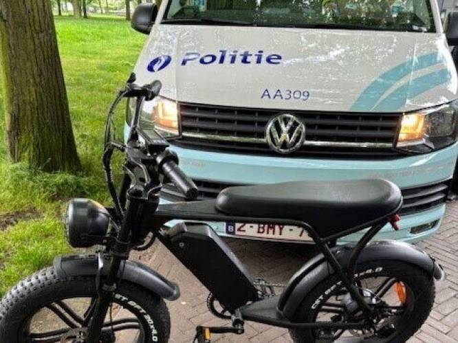 Politie neemt verboden elektrische fatbike in beslag: fiets zonder trappers niet toegestaan op Belgische wegen