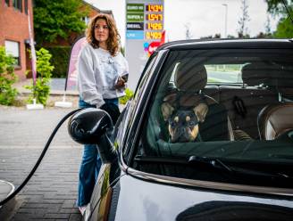 Benzine en diesel worden goedkoper: is einde van forse prijsstijgingen in zicht?