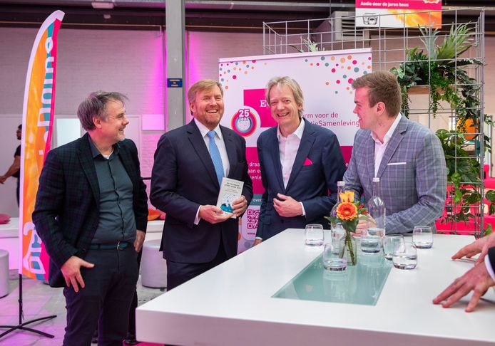 Ineens staan Wieger (57) en Yannick (20) aan tafel met de koning: ‘We ...