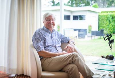 Cor (81) heeft niets met datingsites en doet niet mee aan B&B vol liefde, maar zoekt wel echte liefde: ‘Ik wil haar blij maken’