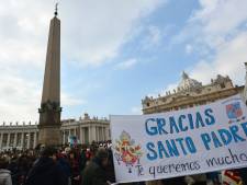 Des dizaines de milliers de fidèles au Vatican