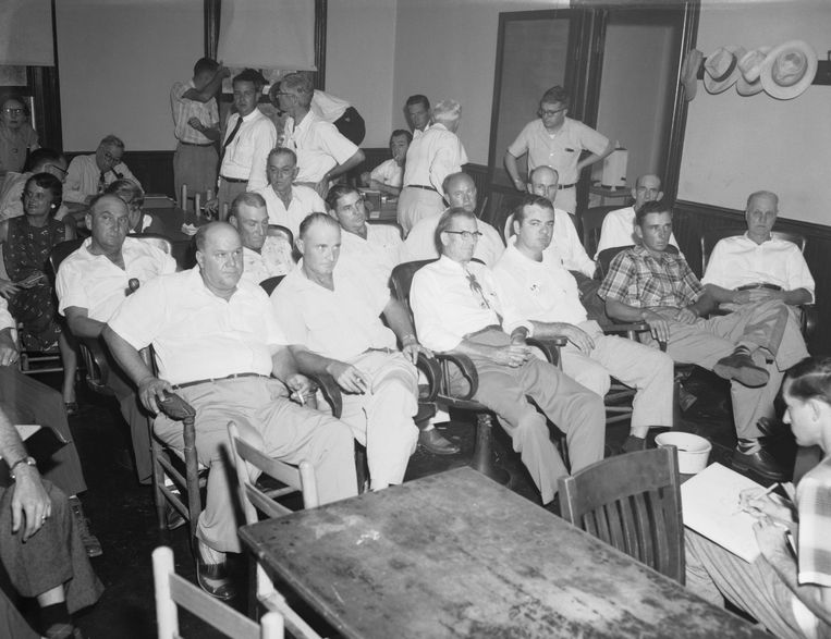 De jury in de rechtszaak tegen Bryant en Milar, Mississippi 1955. Beeld Bettmann Archive