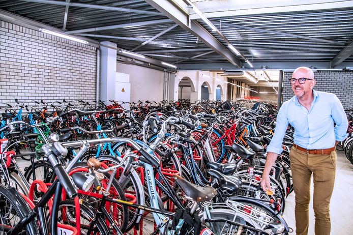 Eenvoud opener Kantine Opgepast: AFAC heeft meer ruimte, dus kunnen er ook meer fietsen worden  geruimd in Tilburg | Tilburg e.o. | bd.nl