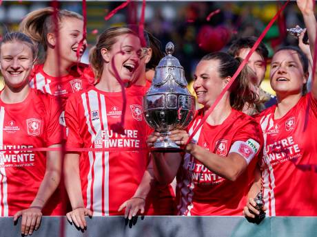 FC Twente Vrouwen pakt wel de beker: ploeg klopt PSV in eindstrijd