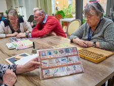 Loop toch niet met een boog om mensen met dementie heen! ‘Ga met ze in gesprek, het zijn gewoon mensen’