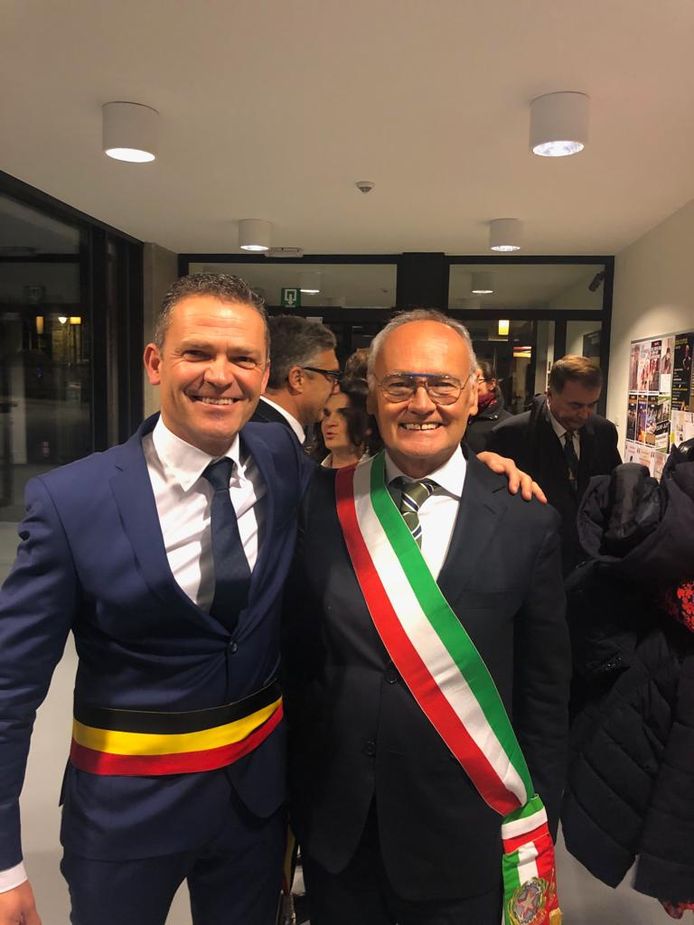 Schepencollege van Italiaanse zustergemeente voor het eerst op bezoek