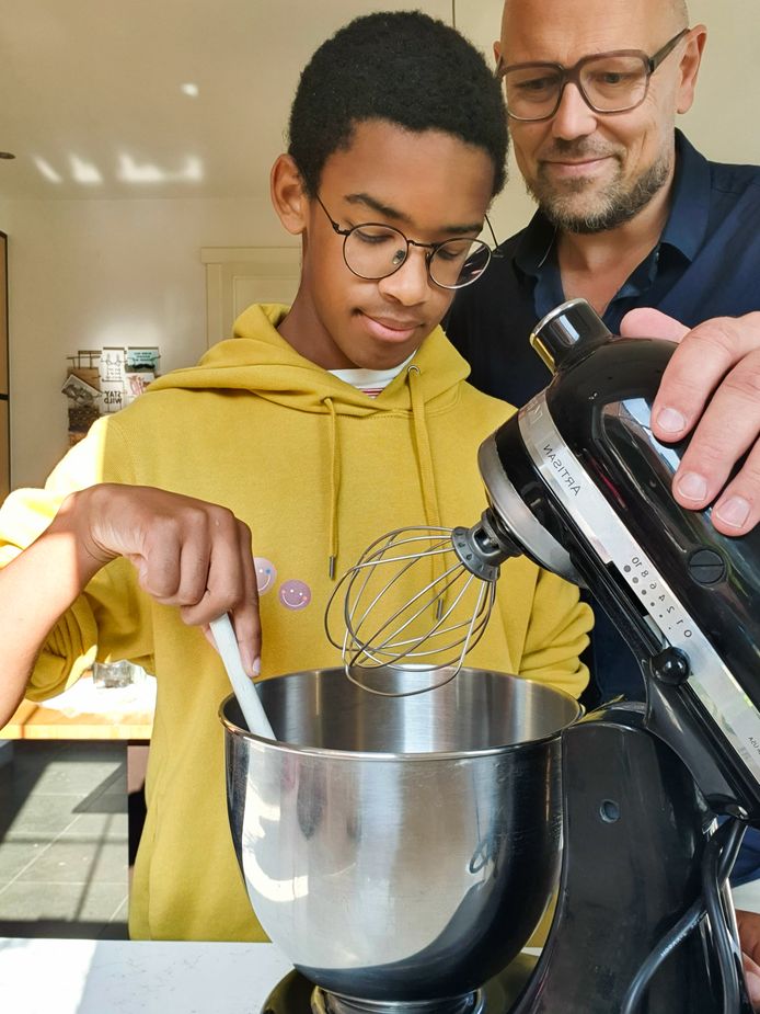 Bart De Roeck kookt graag met zijn kinderen, zowel tijdens de vakanties als tijdens de schoolweken.