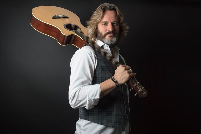 Kurt Burgelman, Gentenaar, zanger, entertainer en 'ambetante mens'