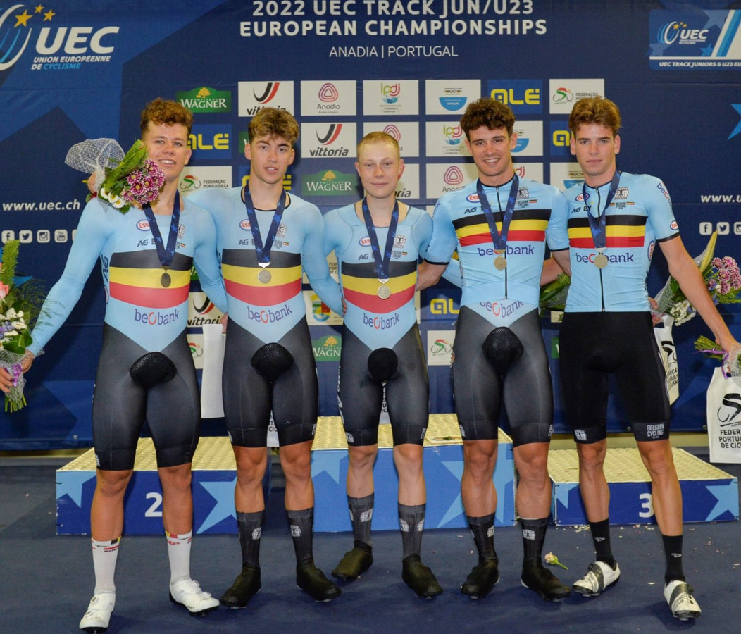 Tuur Dens pakt ondanks val toch Europees zilver met de Belgische ploeg