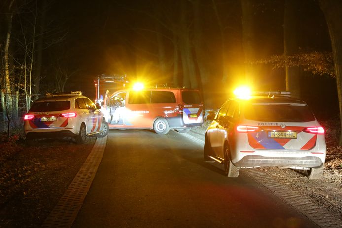 De hulpdiensten zijn vanmorgen rond 6:45 gealarmeerd voor een ongeval met letsel op de Ligtenbergerweg.