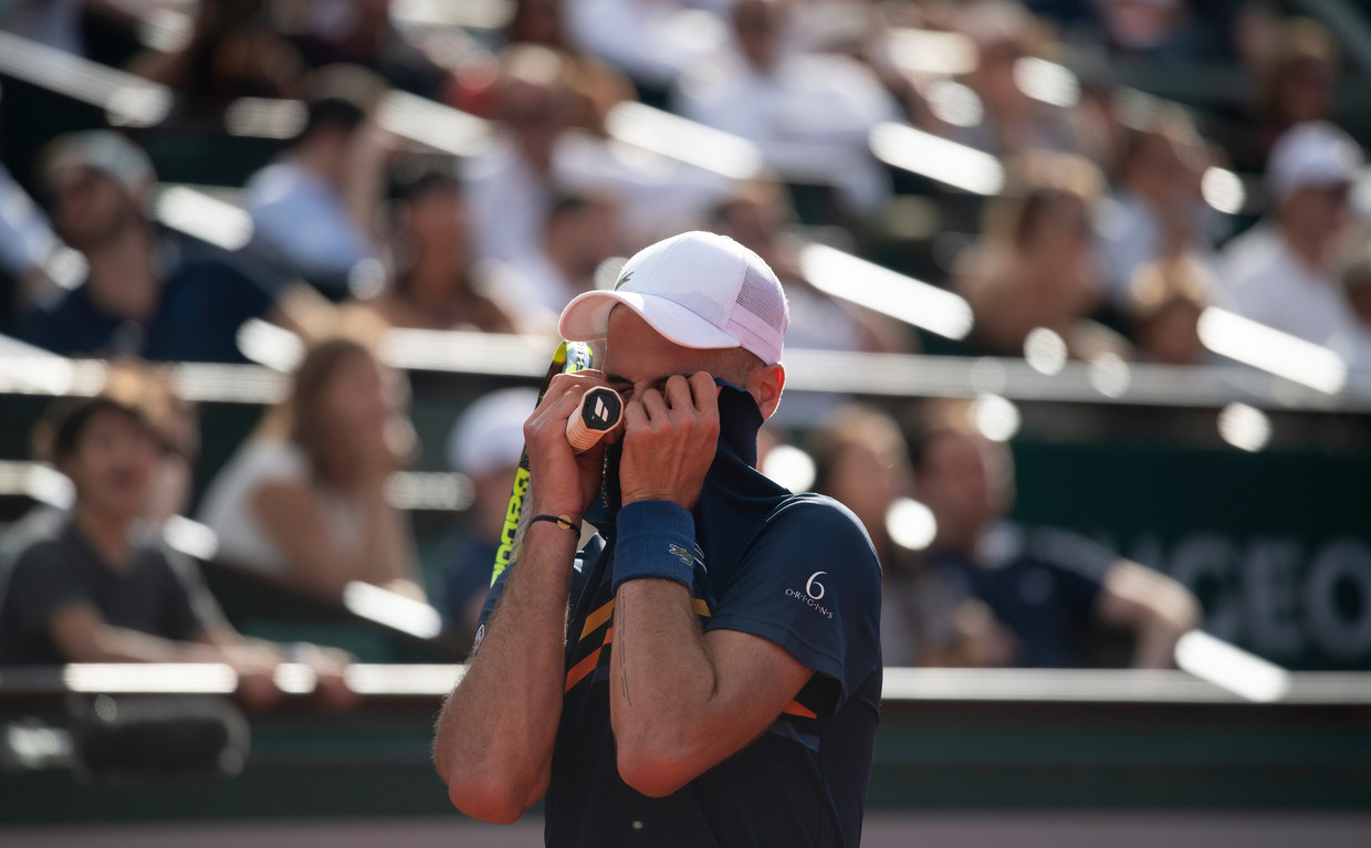 Benoit Paire tijdens zijn uiteindelijk verloren wedstrijd tegen Kei Nishikori. Beeld Getty Images