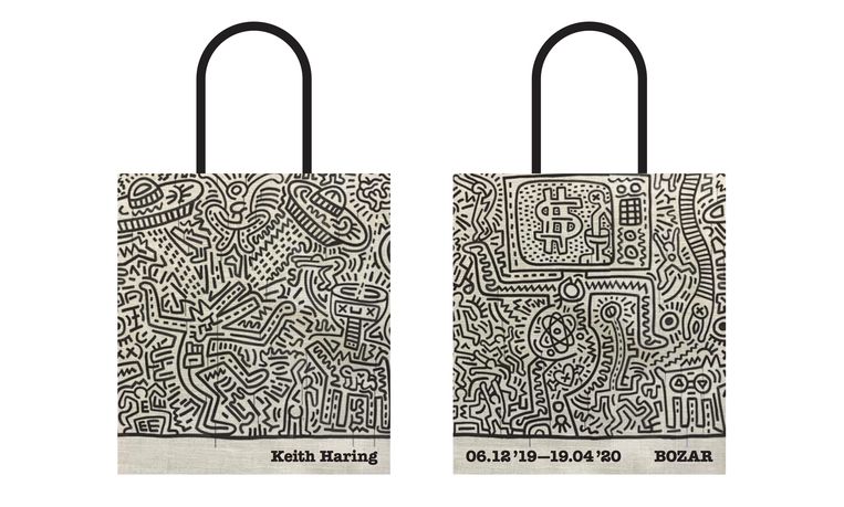 Deze totebag met een tekening van Keith Haring was te koop bij Bozar, naar aanleiding van de lopende expo van de kunstenaar. Beeld Bozar/Keith Haring Foundation