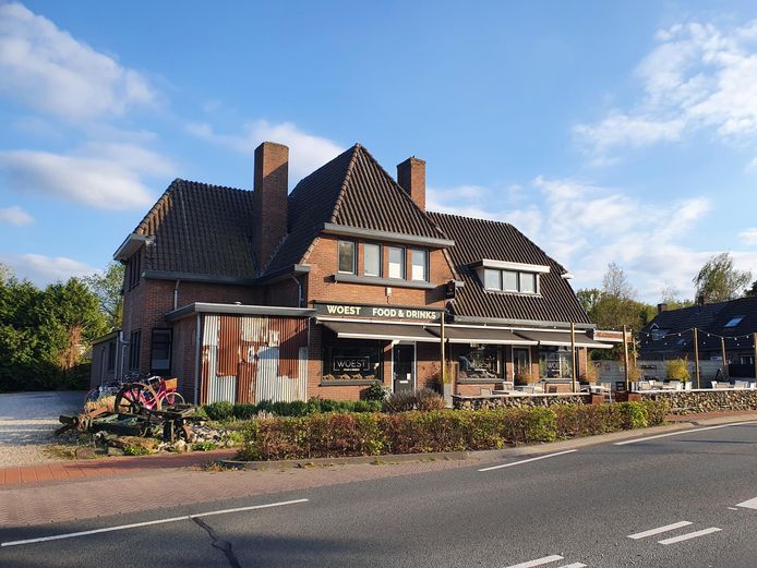 Restaurant Woest aan de Provincialeweg 21 in Westerhoven is gestopt, omdat het pand grondig opgeknapt moet worden.