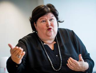 De Block halveert budget jeugdpsychiatrie: "Een slag in het gezicht van alle hulpverleners"