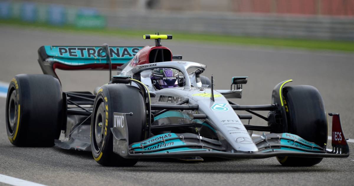Red Bullbaas Christian Horner Ontwerp Mercedes binnen nieuwe regels