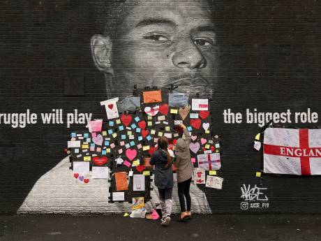 Rashford zegt sorry voor missen strafschop: ‘Maar ik zal me nooit verontschuldigen voor wie ik ben’