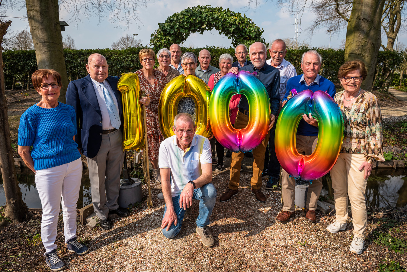Deze 14 broers en zussen zijn samen 1000 jaar ‘Schaamde me kapot toen ik nog een zusje kreeg
