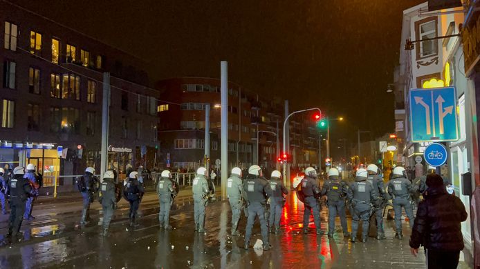 VIDEO. Tien mensen gearresteerd nadat sfeer op Antwerps volksfeest ...