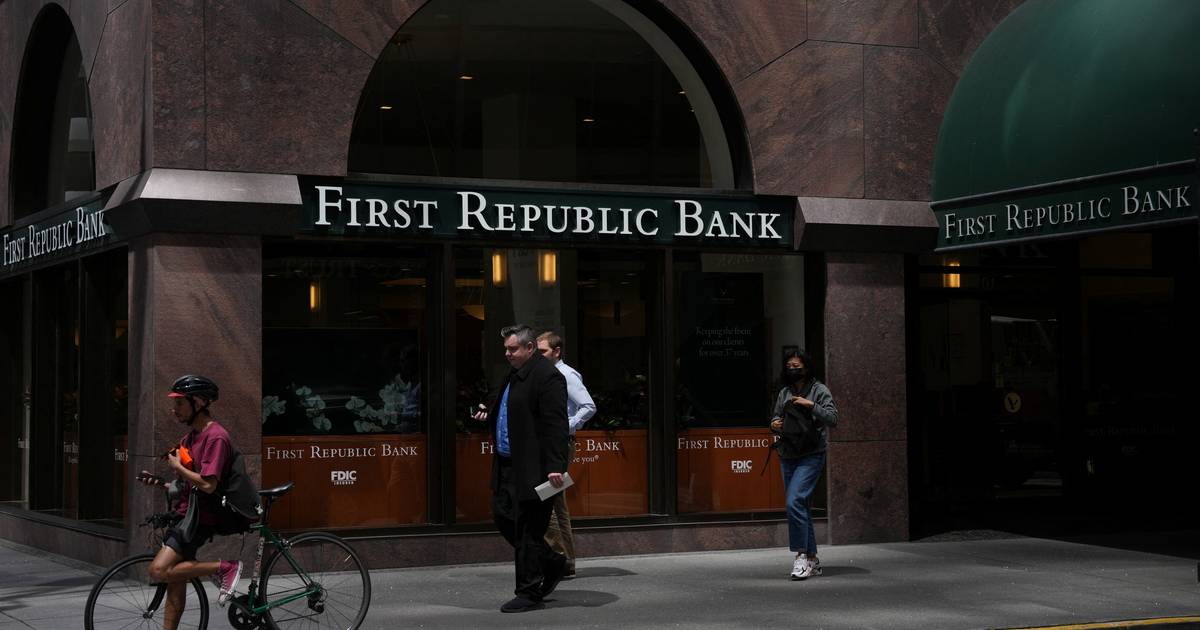 Once again, the government must intervene: First Republic Bank, the second largest US bank ever to collapse |  outside