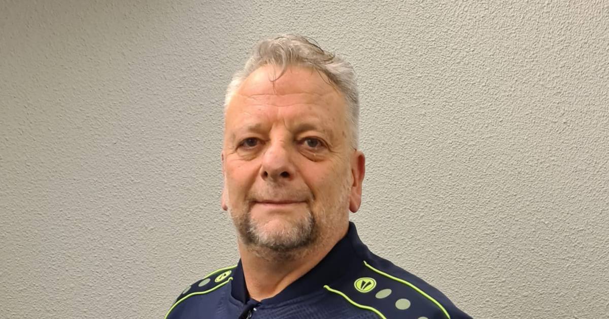 Wim Hoeben verlengt contract bij Hulsel | Amateurvoetbal