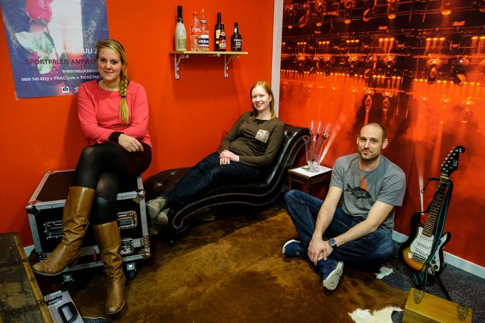 Ontsnappen uit vliegtuig in The Lock | Mortsel | hln.be