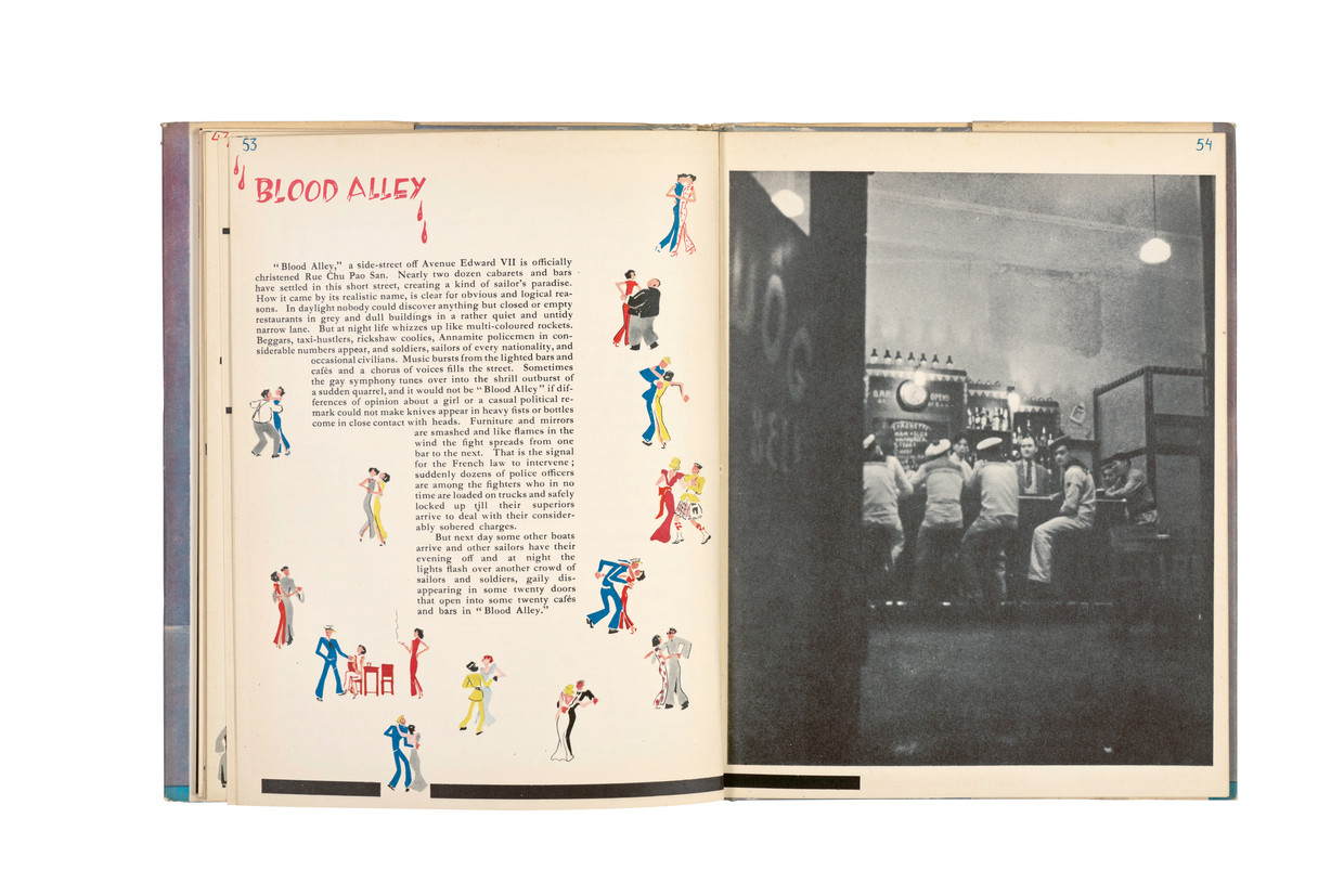 Twee pagina's uit het boek Shanghai (1941). Beeld Ellen Thorbecke / Friedrich Schiff / Nederlands Fotomuseum