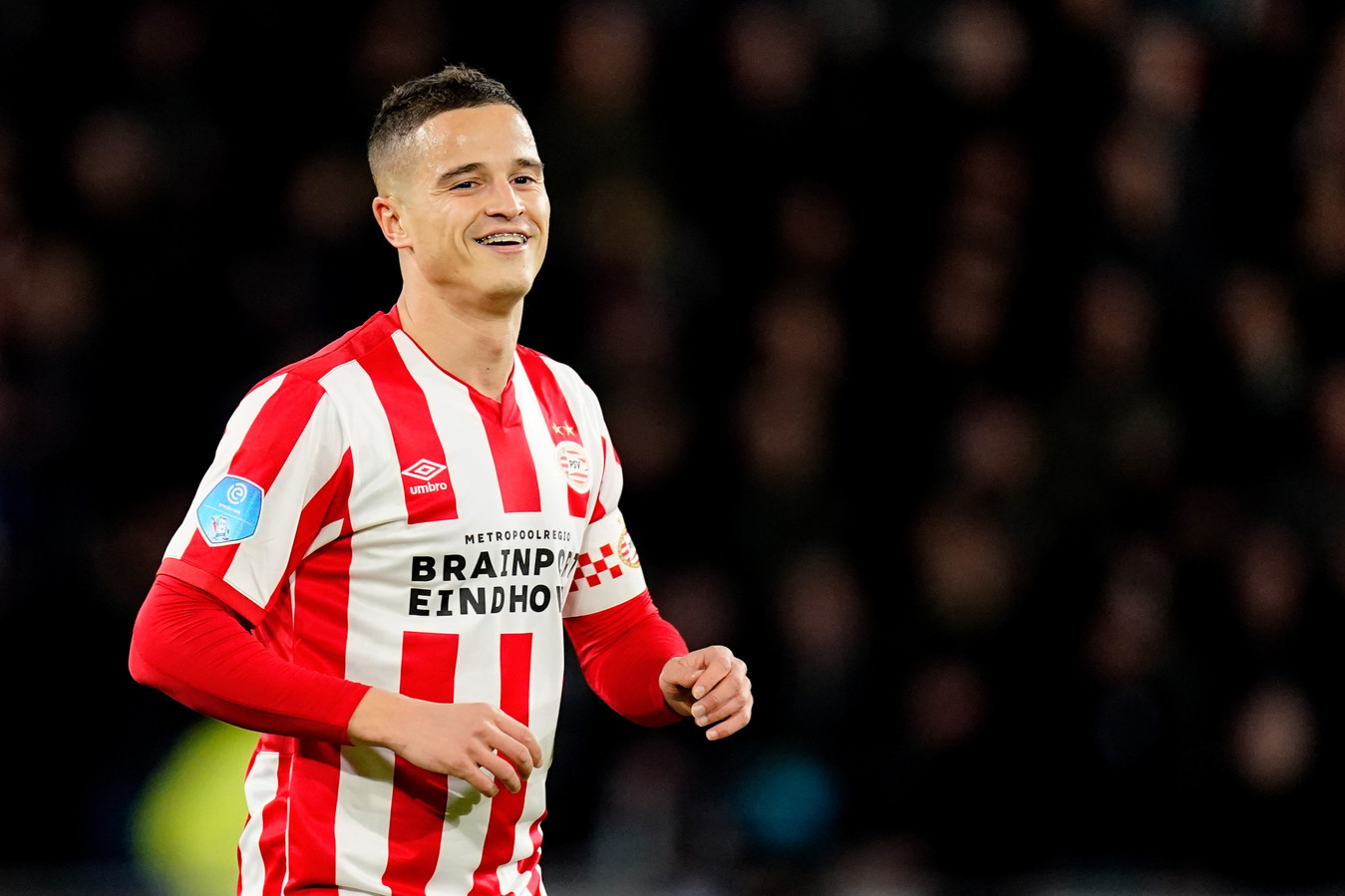 Аффелай сейчас. Afellay футболист. Afellay футболист. Афеллай футболист барселона. Афеллай ибрахим.