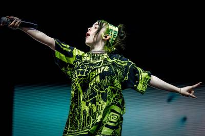 Billie Eilish (17) is nog te licht voor haar prestigieuze plek op Lowlands