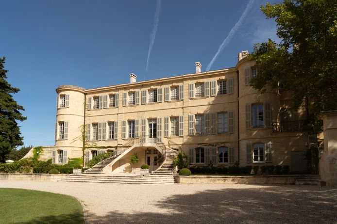 Chateau d'Estoublon, een kasteel in Frankrijk dat je kunt huren via Airbnb Luxe.