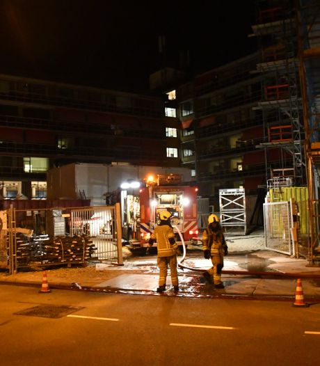 Brandweer heeft brand op bouwterrein Gasthuis in Goes snel onder controle