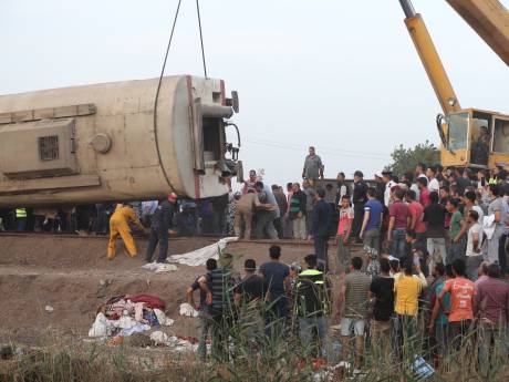 Elf doden en bijna honderd gewonden bij treinongeluk in Egypte