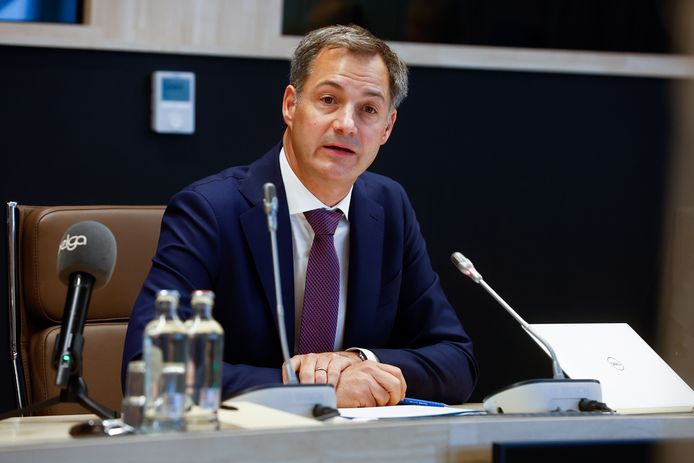 Premier Alexander De Croo is tevreden dat de Europese Commissie de deur lijkt te openen. "Dit is een belangrijke stap vooruit, maar nu moet het echt wel concreet worden", zo reageert hij.