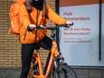 Topdrukte voor bezorger Tessa en al haar collega's morgen: ‘Lekker om even bezig te zijn’