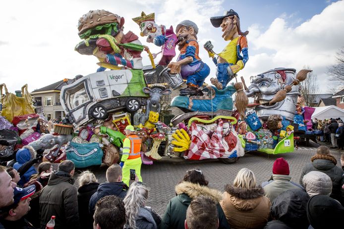 De eerste carnavalsoptochten van Twente in 2018 zijn al geweest, zoals hier in Albergen. Er volgen er nog vele.