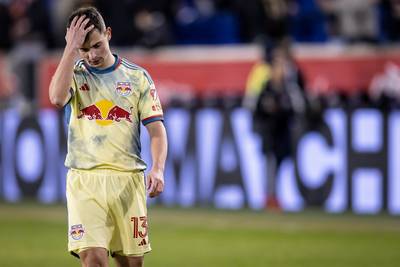 Les supporters des New York Red Bulls réclament le départ de Dante Vanzeir après ses propos racistes