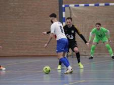 Rechtstreekse handhaving voor zaalvoetballers ZVV Eindhoven bijna uit beeld, FC Eindhoven maakt het liefst dertien