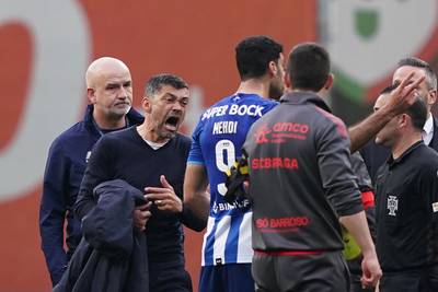 Fin d’une incroyable série: Porto et Conceiçao battus après 58 matches sans défaite en championnat