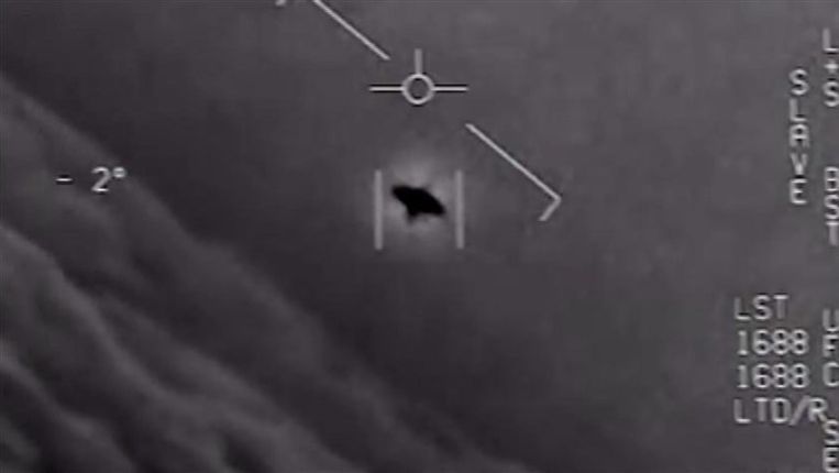 Het Pentagon gaf eerder al videobeelden vrij van drie ufo-waarnemingen die door piloten van de Amerikaanse marine gemaakt werden.