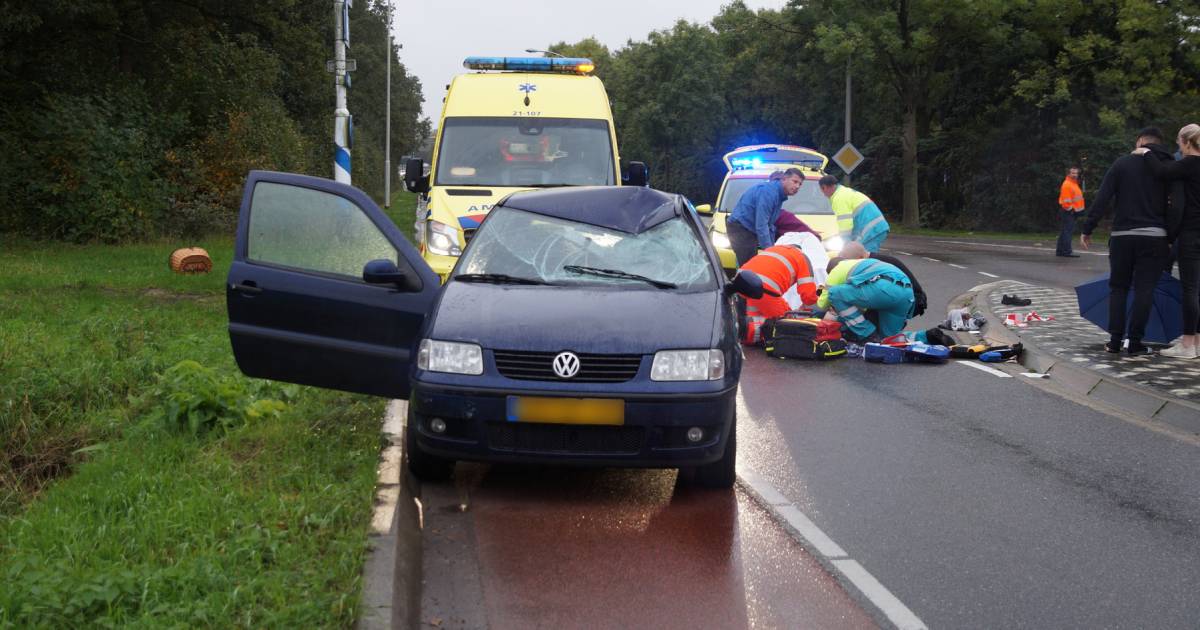 Fietser overleden na ernstig ongeluk met auto in Nieuwkuijk.
