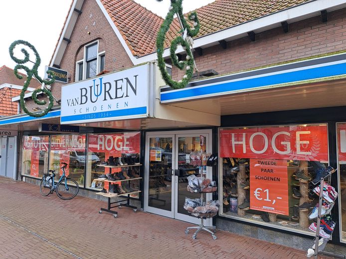 Schoenen 2025 winkel open