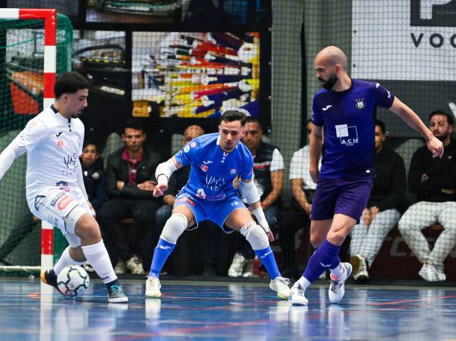 Ayman Achbari kent opmerkelijk debuut bij FT Antwerpen: “Nooit gedacht dat ik mijn eerste basisplaats zou afdwingen in de finale van de play-offs”